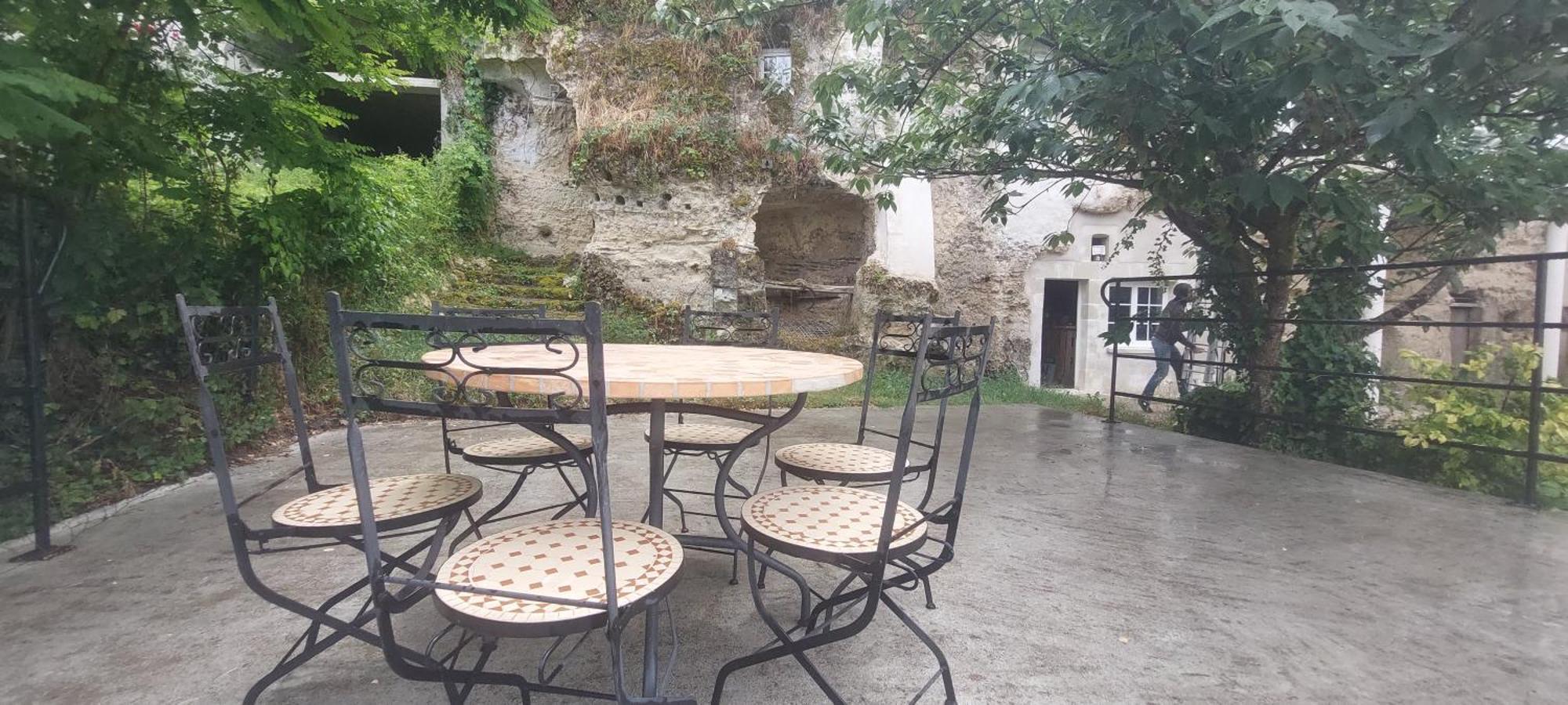 Troglo Entre Caves Et Chateaux مونتلويس سور لوار المظهر الخارجي الصورة